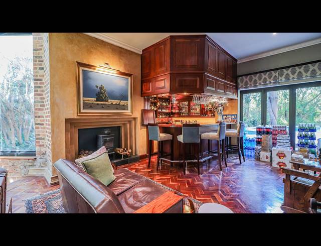 4 BEDROOM HOUSE FOR SALE IN FOURWAYS